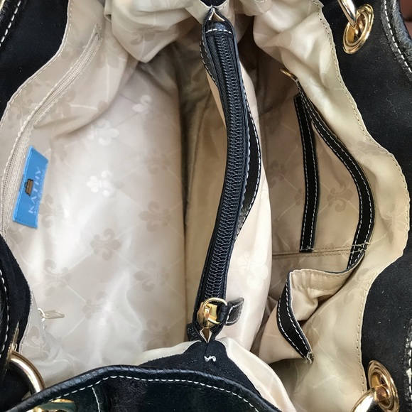 Kathy Van Zeeland Purse - Picture 4 of 6